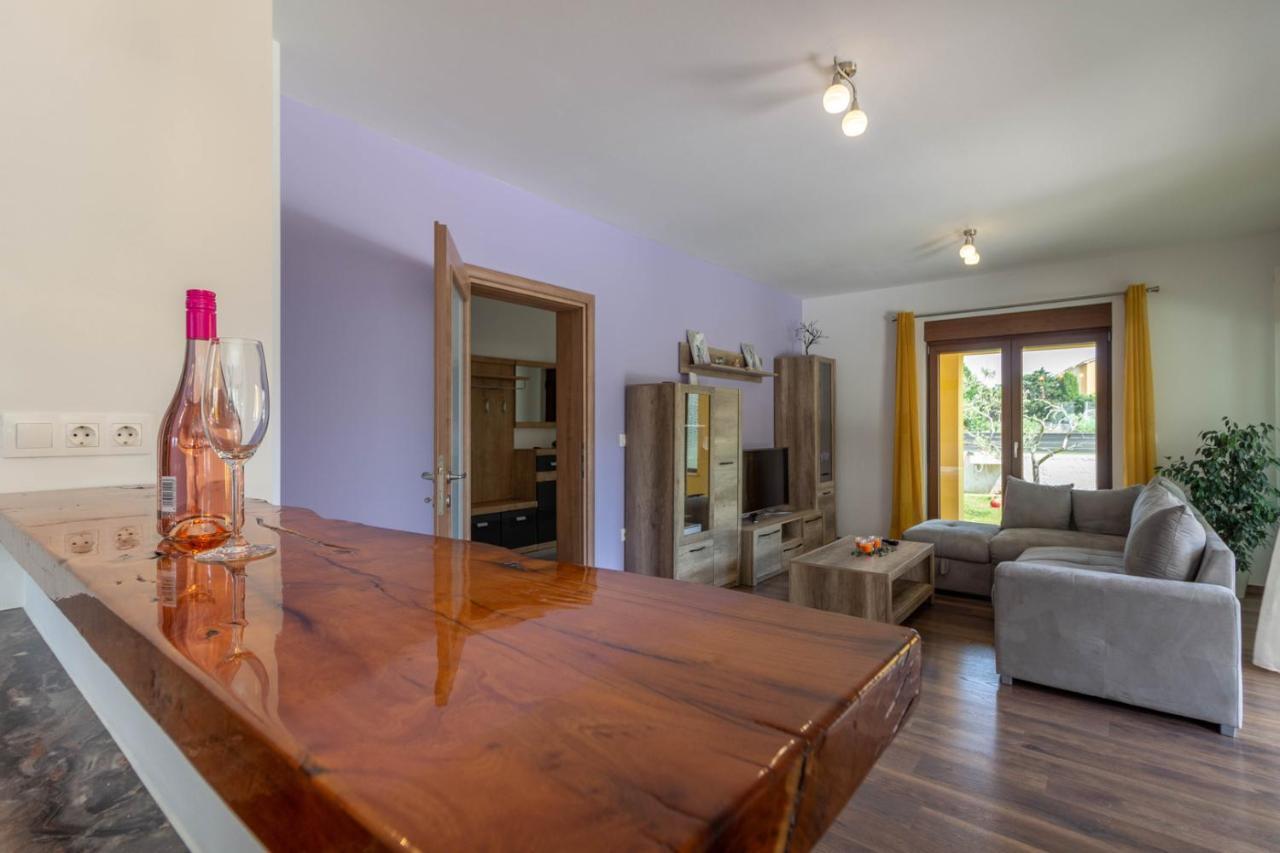 Modern Villa Eve In Medulin With Pool Near The Beach Экстерьер фото